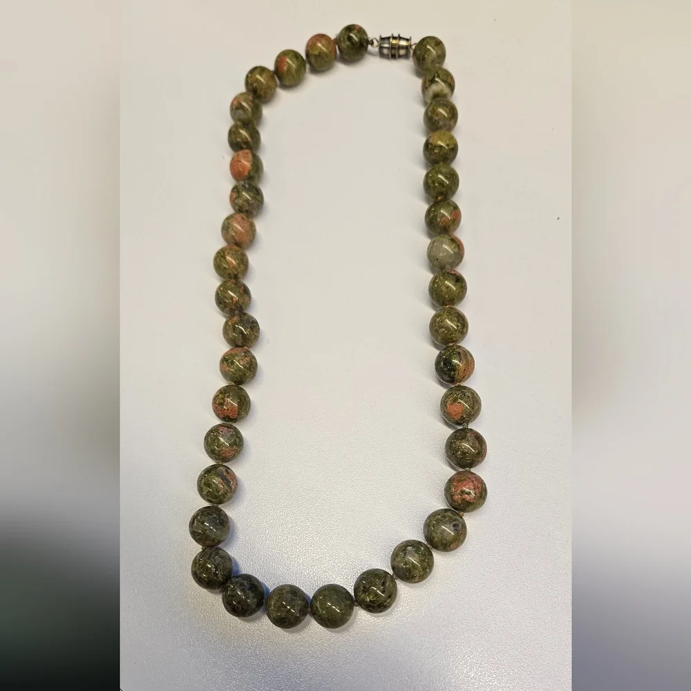 ORANGE AND GREEN UNADITE EPIDOTE BEADED NECKLACE